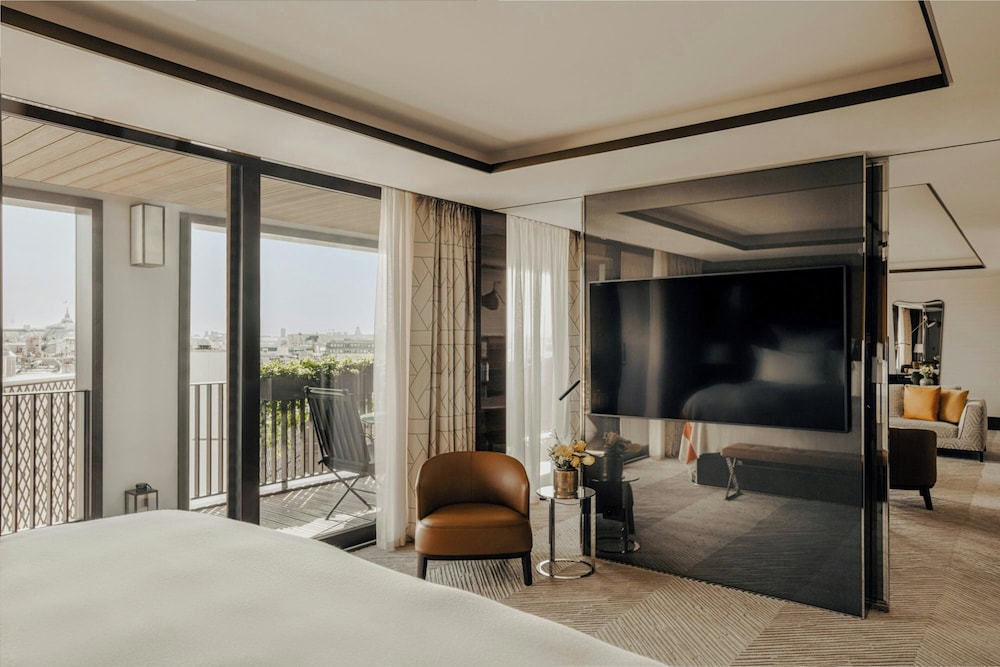 Executive Suite, Terrace