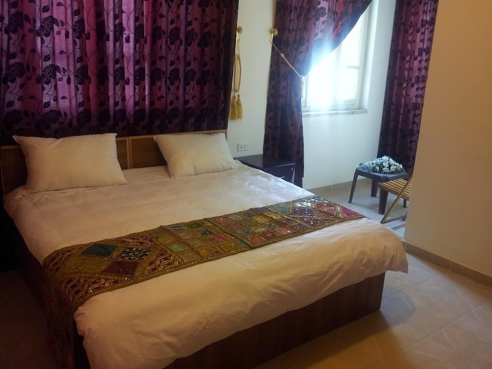 Double Room, Mountain View