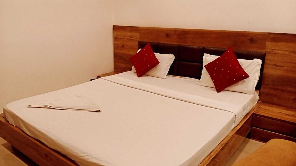 Deluxe Double Room - Photo 2