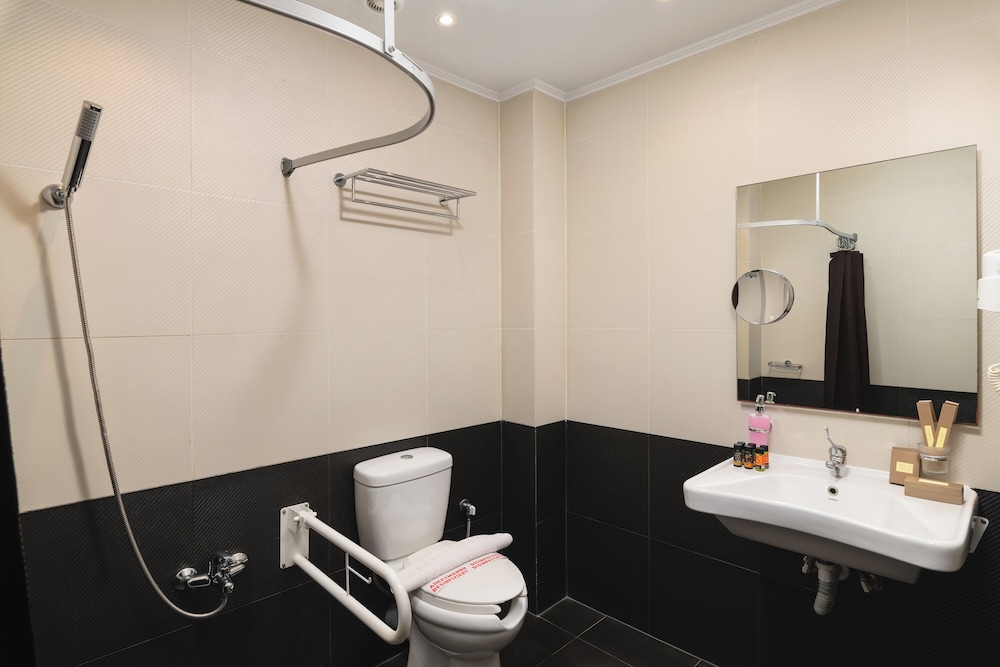 Superior Room, Accessible thumbnail 5