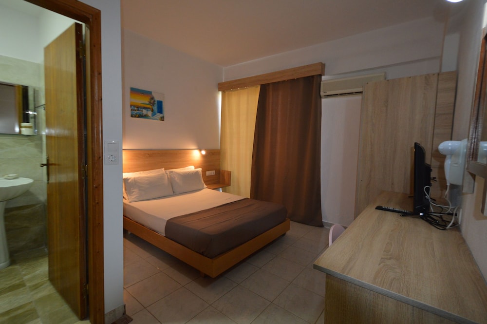 Double or Twin Room photo 1
