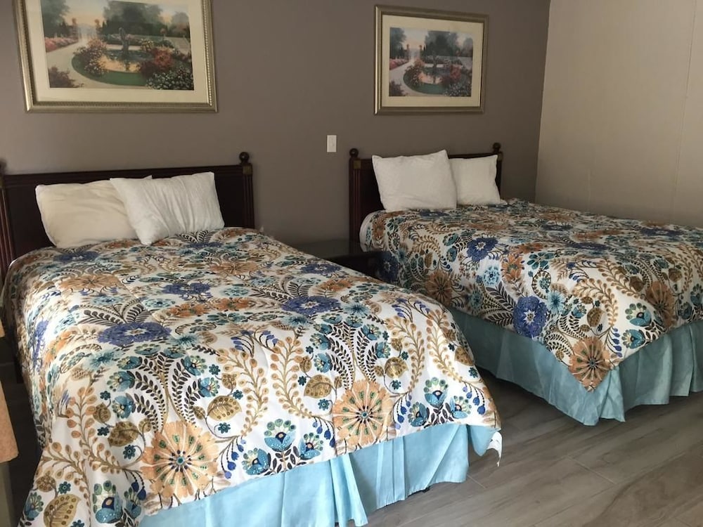 Classic Room, 2 Double Beds, Non Smoking photo 1