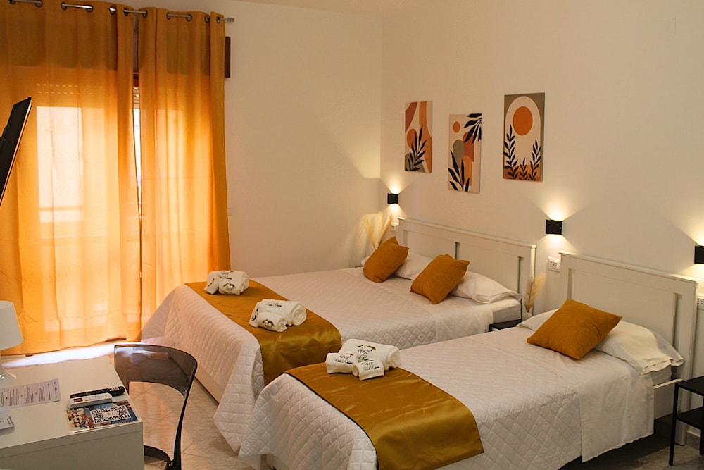 Triple Room, Balcony, City View