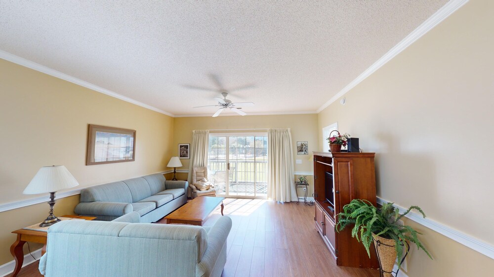 Condo, 2 Bedrooms