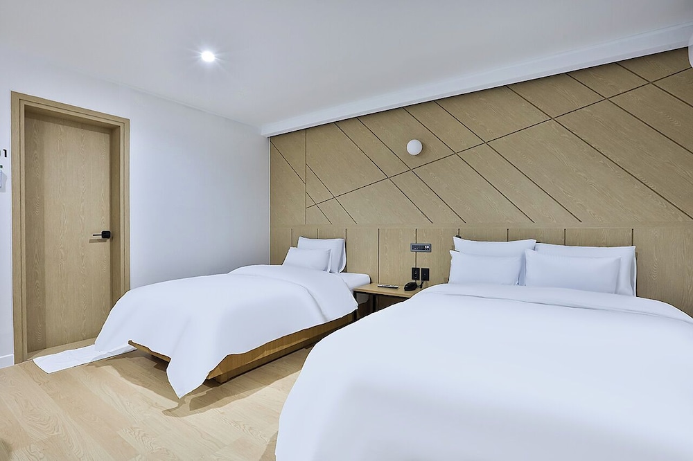Deluxe Twin Room photo 2