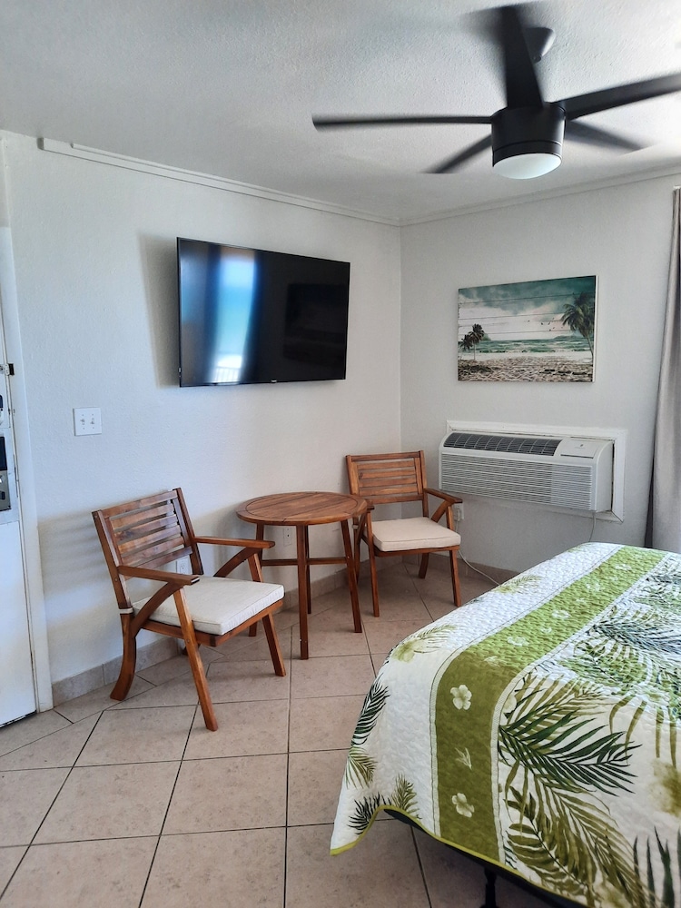 Standard Room photo 2