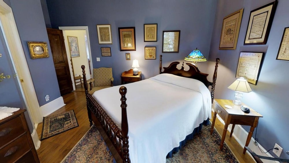 The Lincoln Room photo 3