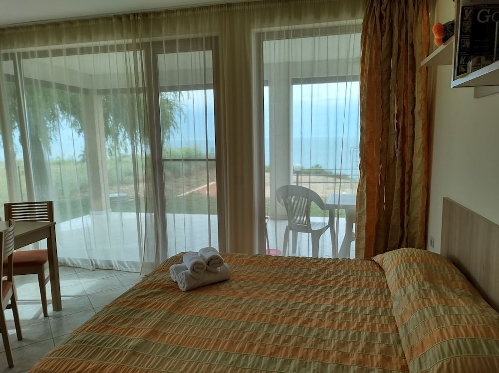Panoramic Studio, Sea View photo 1