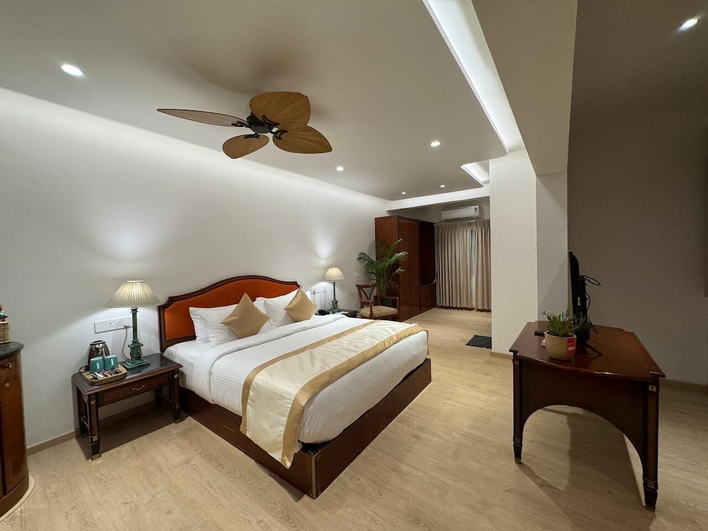 Luxury Double Room, Beach View