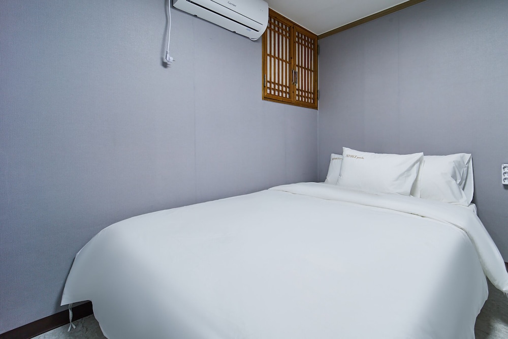 Standard Double Room - Photo 1