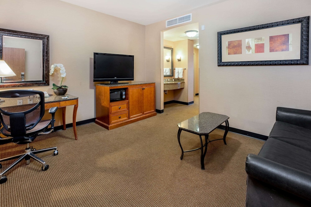 Suite, 1 Bedroom, Non Smoking - Photo 3