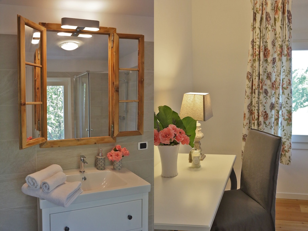 Double Room (First Floor) photo 2