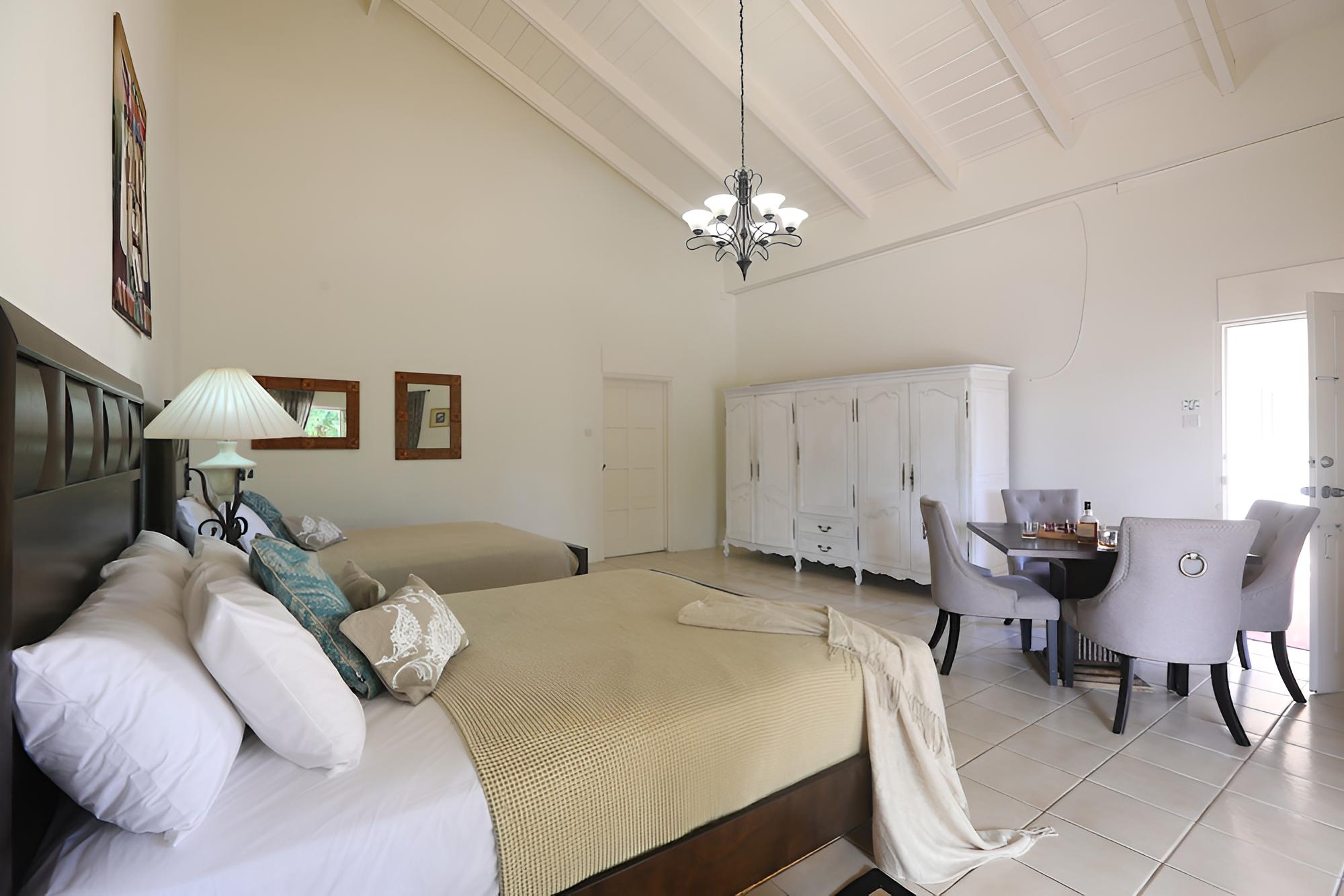 Family Room, Multiple Beds, Partial Ocean View photo 1