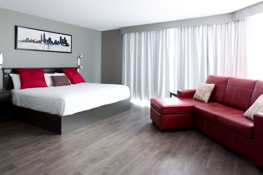 Executive Suite, 1 King Bed photo 2