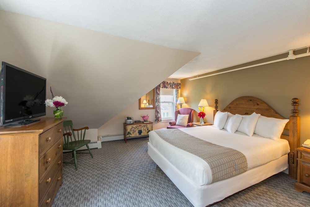 Basic Room, 1 Queen Bed - Photo 1