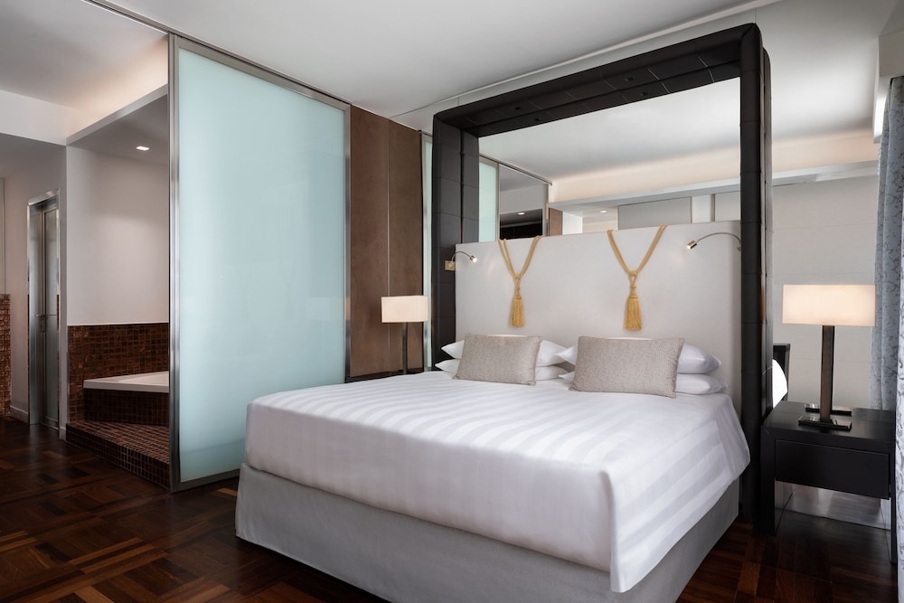 Presidential Suite, 1 King Bed thumbnail 6