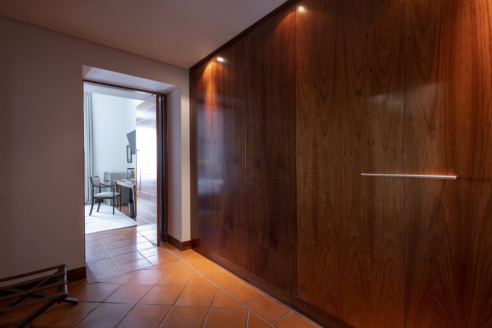 Standard Twin Room (2 Adults and 1 Child)