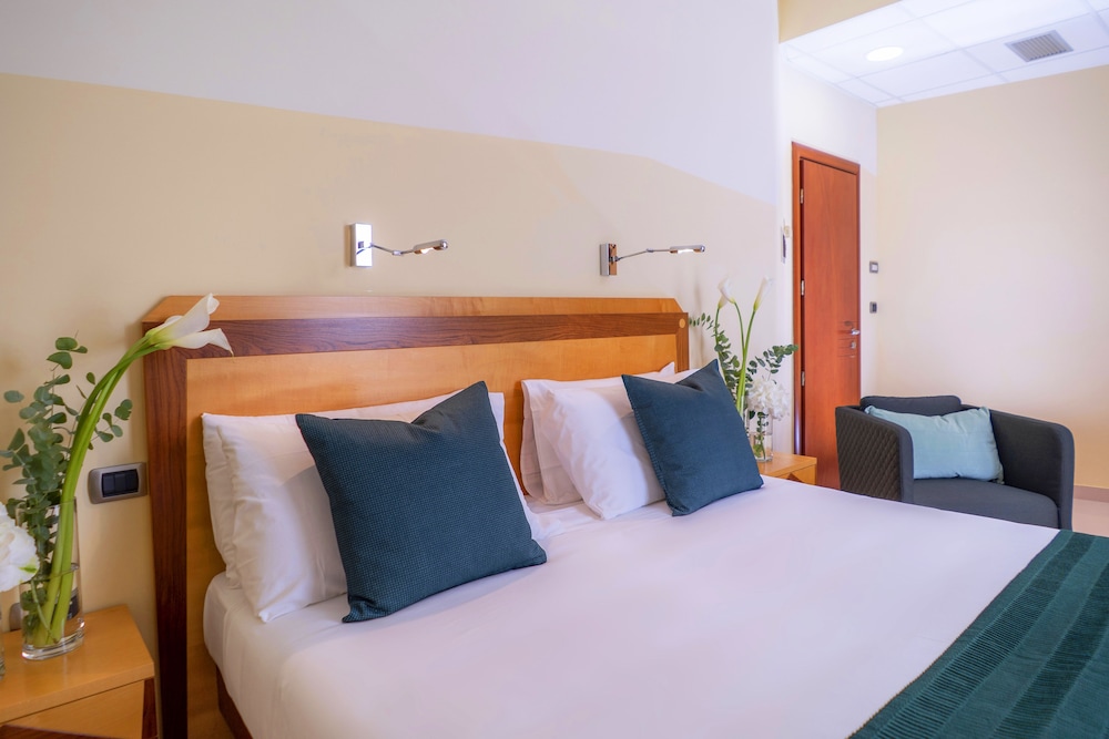 Family Triple Room, Multiple Beds photo 2