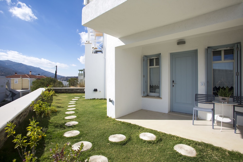 Superior Double Room, 1 Bedroom, Executive Level photo 2