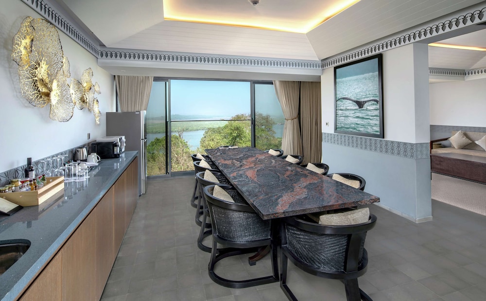 Premium Suite, River View photo