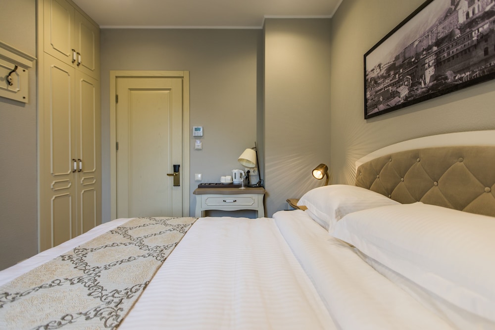 Double Room, Balcony - Photo 3