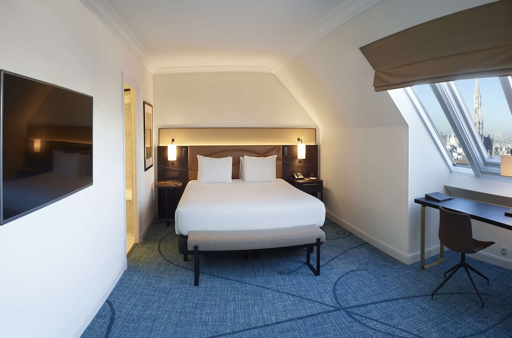 Junior Suite, 2 Twin Beds, Club Lounge Access