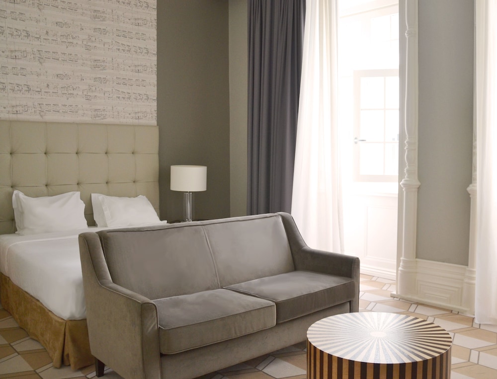 Superior Double or Twin Room - Photo 23