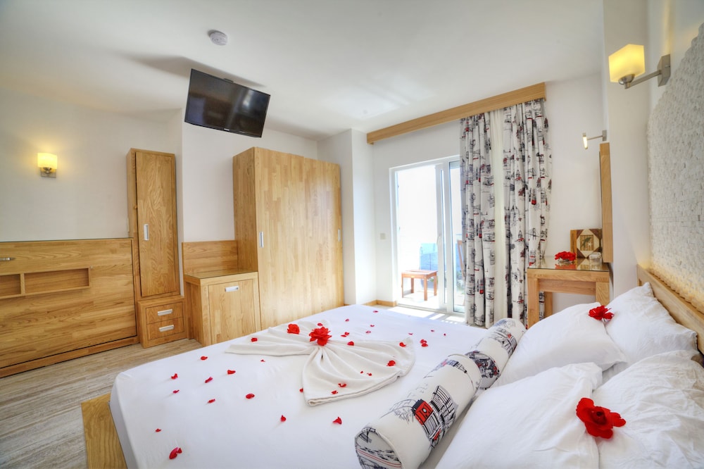 Triple Room, Sea View