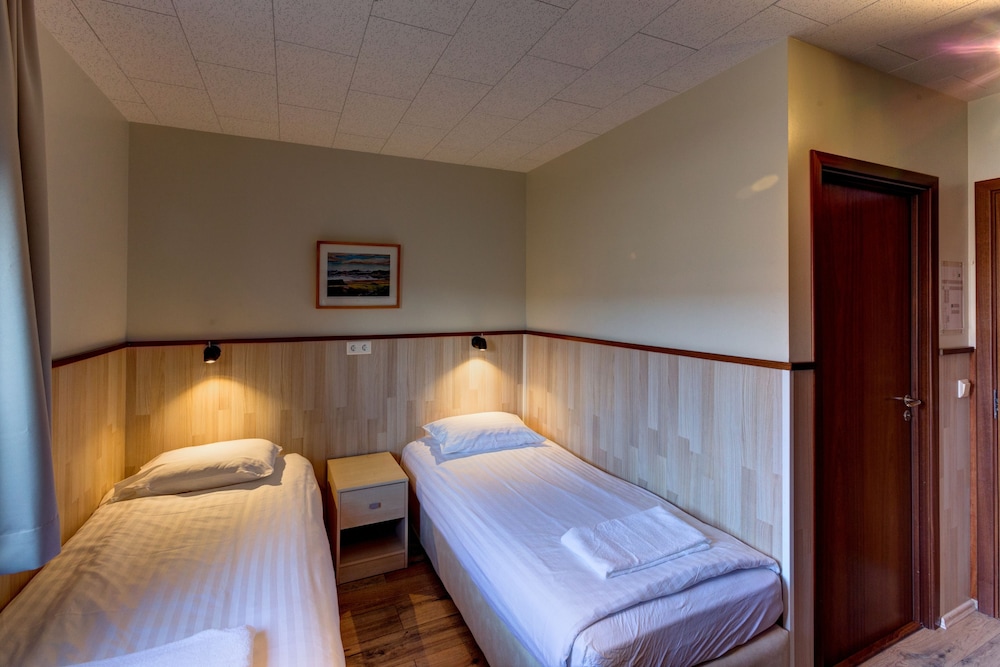 Twin Room - Photo 3