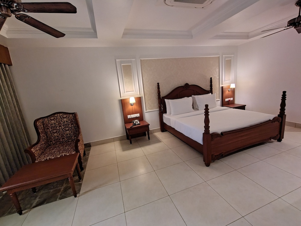 Premium Double Room, Balcony, Garden View