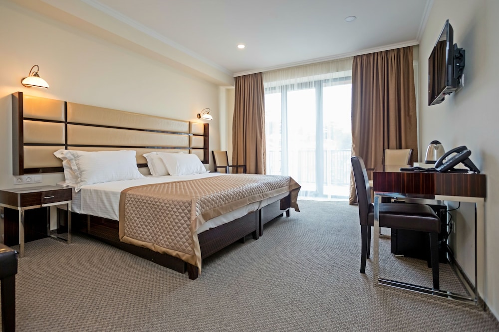 Deluxe Double or Twin Room, Mountain View, Mountainside photo 2