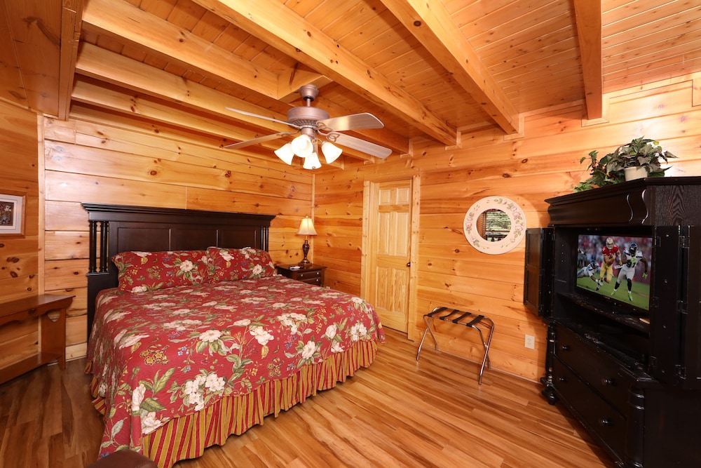 Cabin, Multiple Beds, Hot Tub