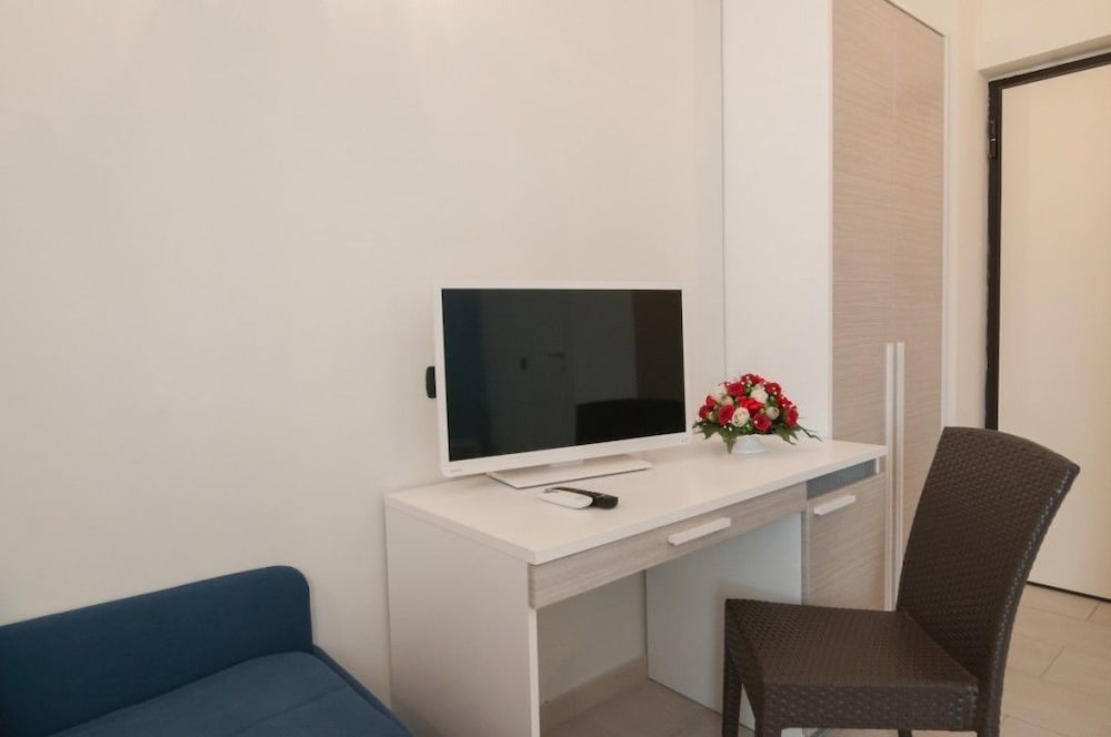 Quadruple Room, Tower (201) photo 3