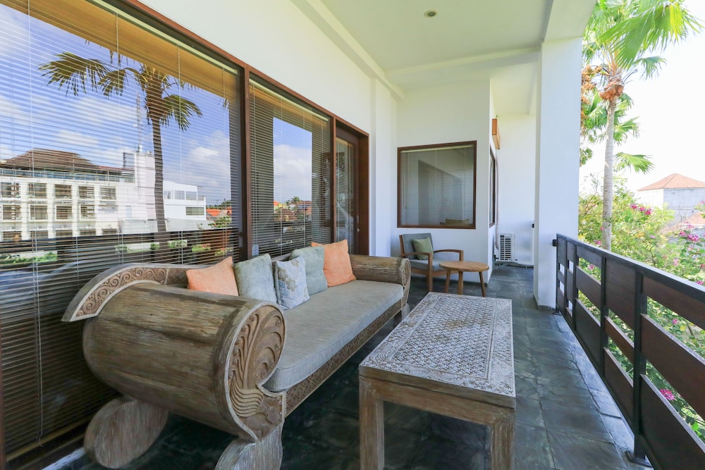 Suite - Photo 2