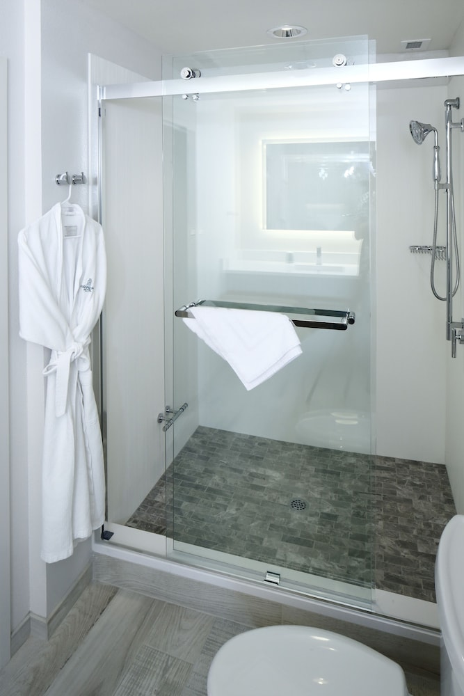 Room, 2 Queen Beds, Accessible, Oceanfront (Hearing) - Photo 7