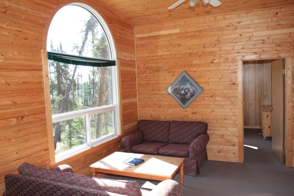 Deluxe Cabin, 4 Bedrooms, Lake View (Cabin 9) photo 3