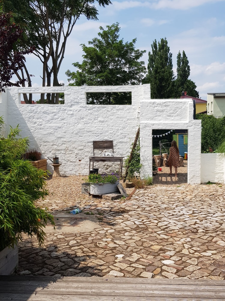 Design Apartment, Non Smoking, Garden Area (Frida) photo 1