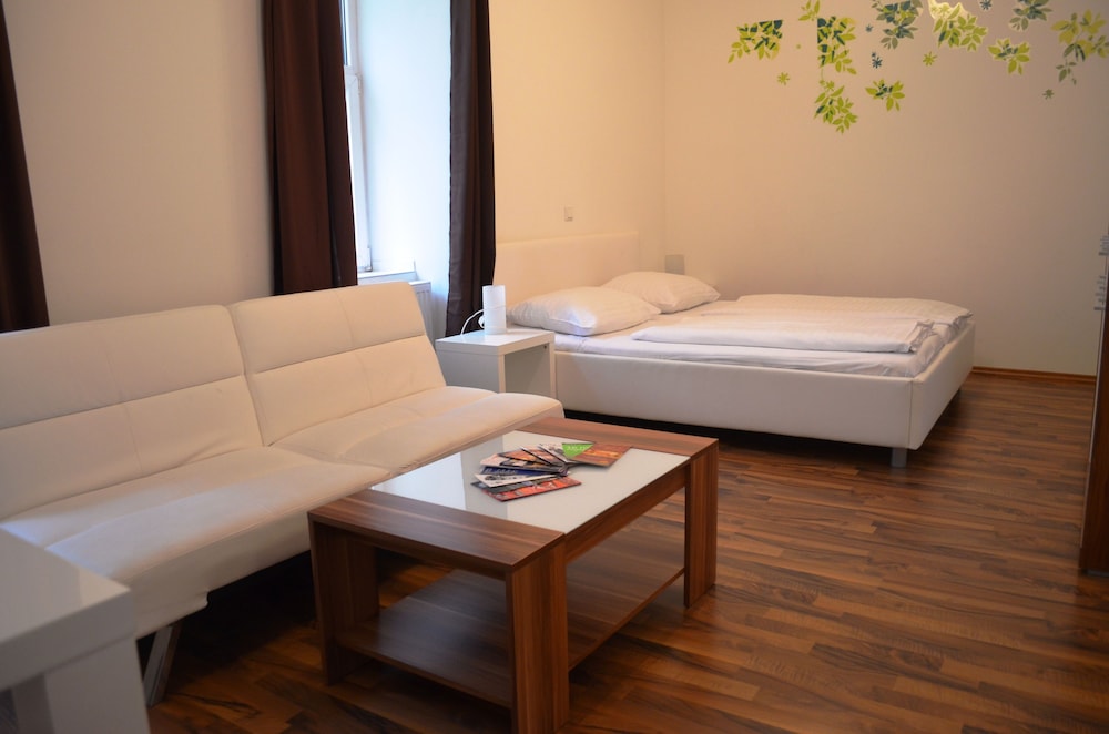 City Apartment, 1 Bedroom, Garden View (incl. end cleaning fee)