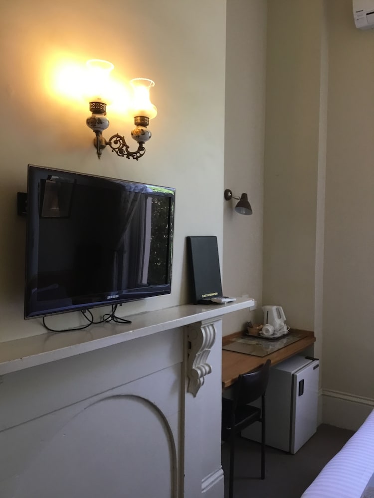 Queen Suite photo 3