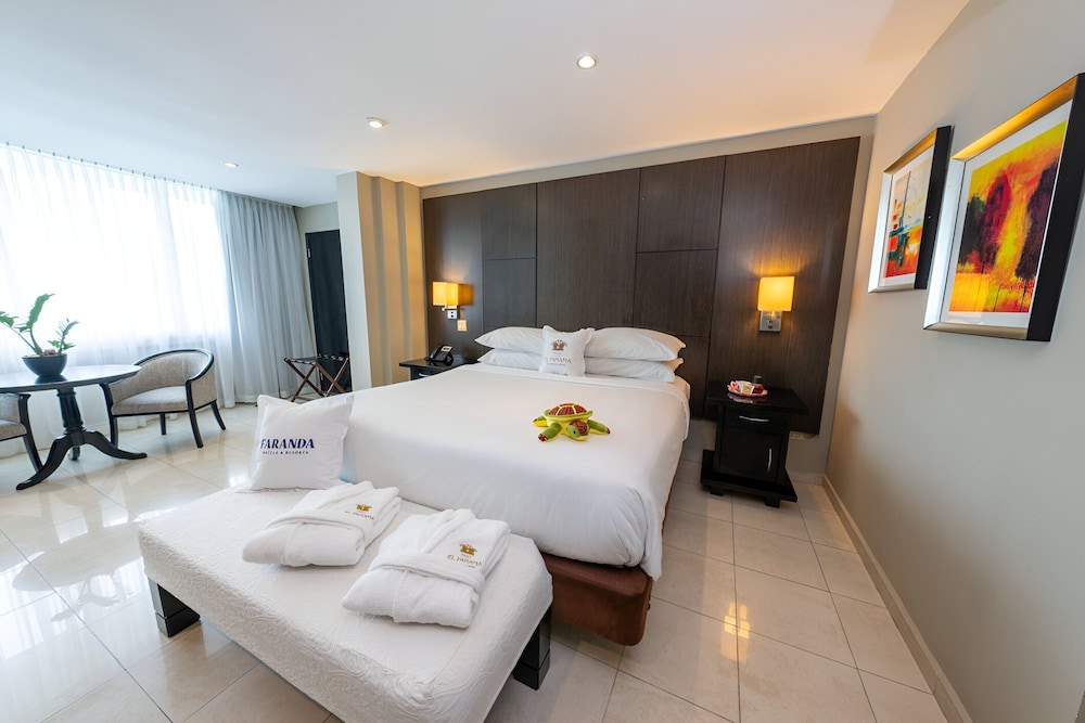 1 King Bed, Superior Room, City View - Photo 5
