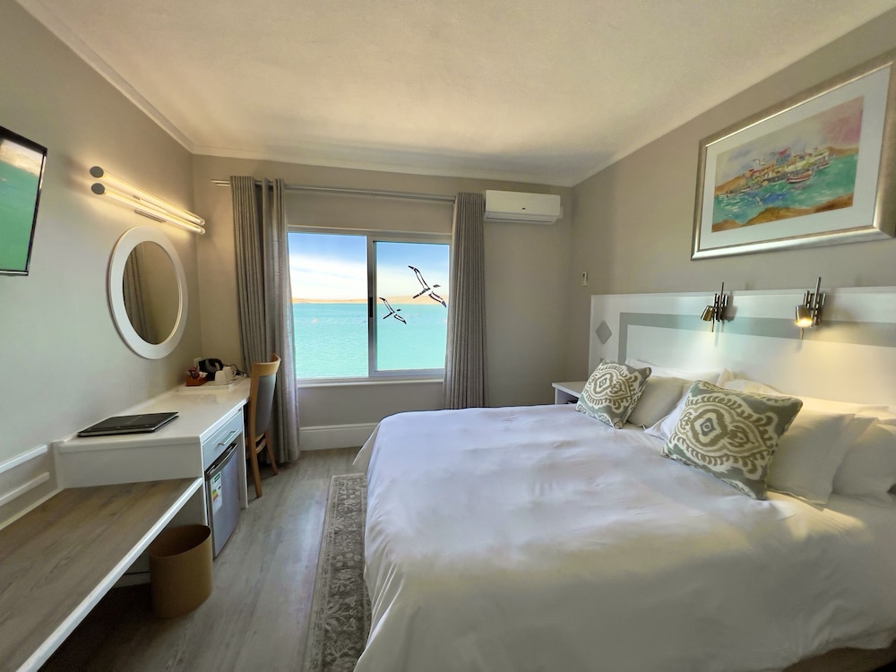 Comfort Double Room, Ocean View, Sea Facing photo 2