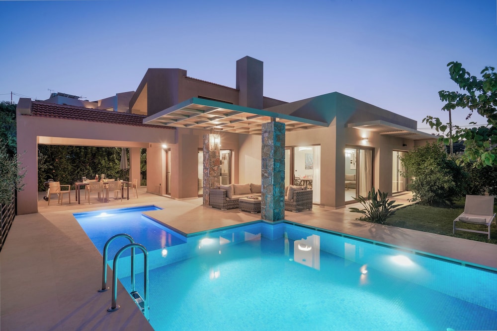 Luxury Villa, 3 Bedrooms, Private Pool, Sea View