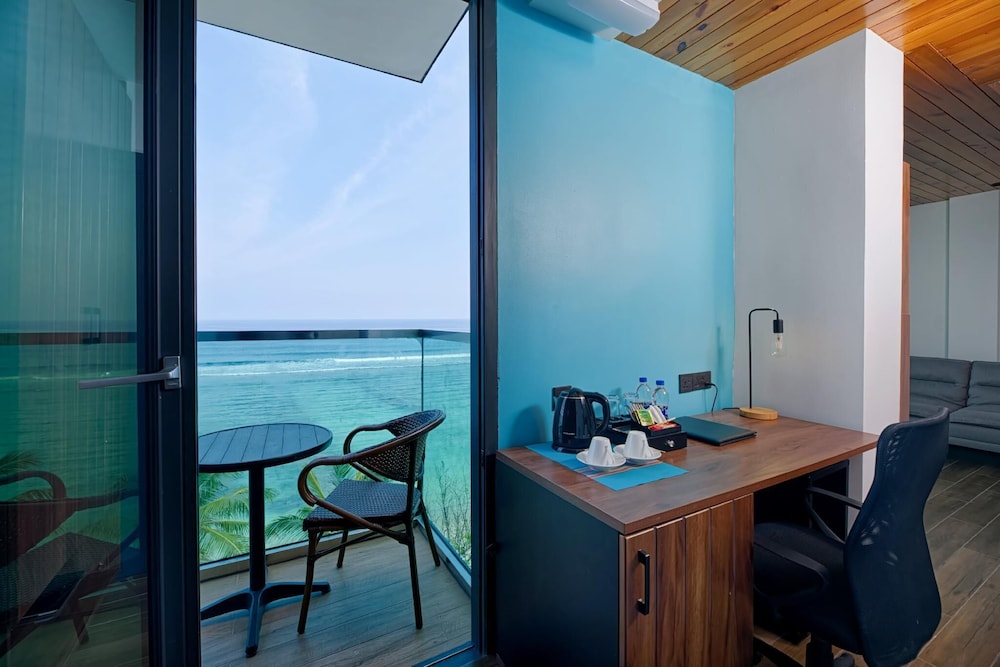 Suite, Ocean View photo 2