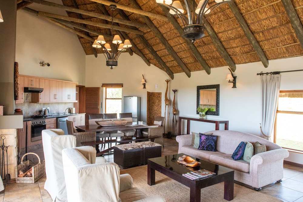 3 Bedroom Kwena Lodge Villa - Photo 4