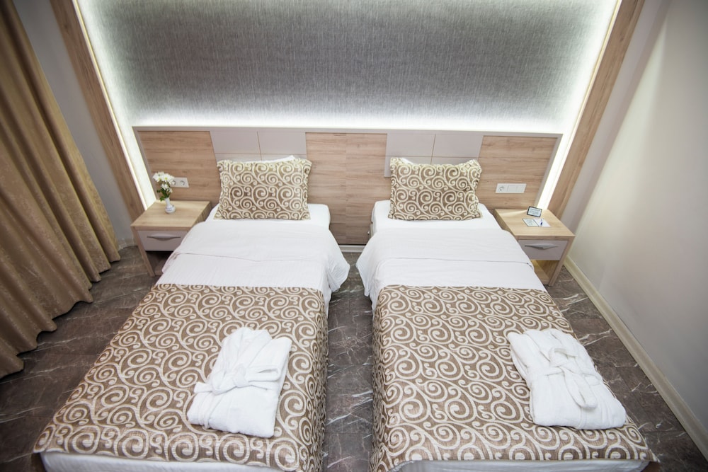 Standard Double Or Twin Room, Smoking photo 2