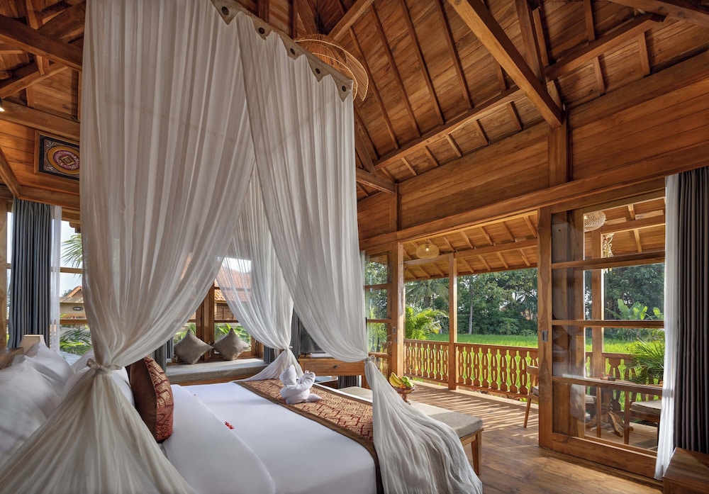 One Bedroom Wooden Private Pool Villa - Photo 1
