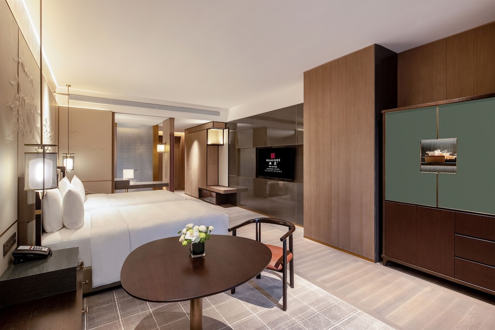 2 Twin Beds Premium City View - Photo 7