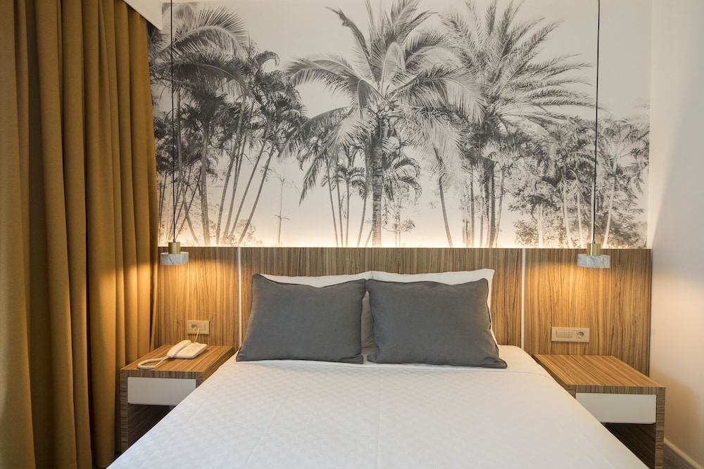 Standard Double Room, 1 Queen Bed, Sea View - Photo 11