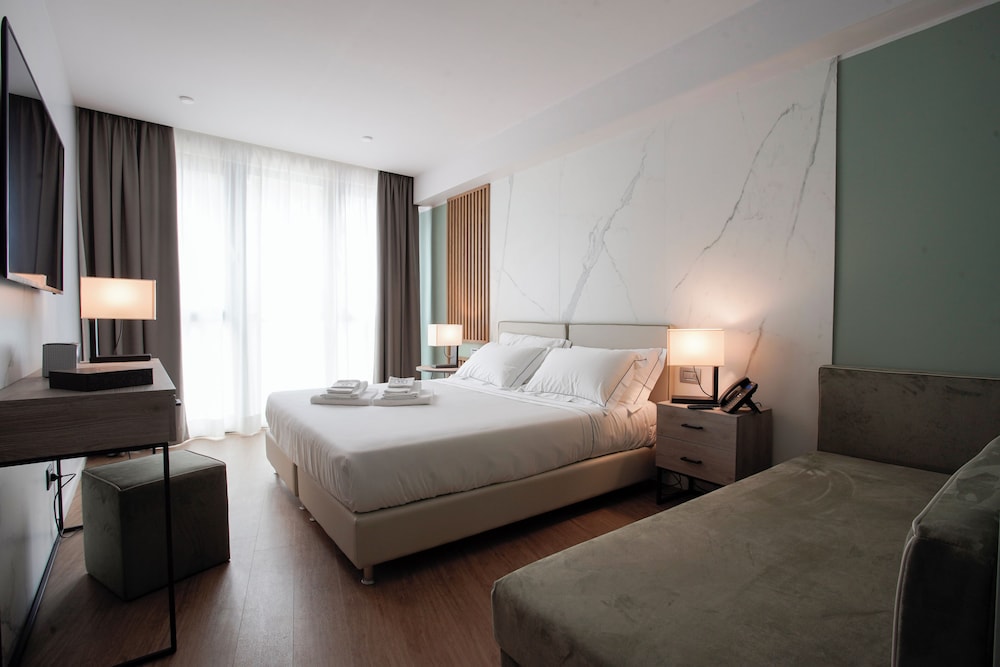 Junior Triple Room