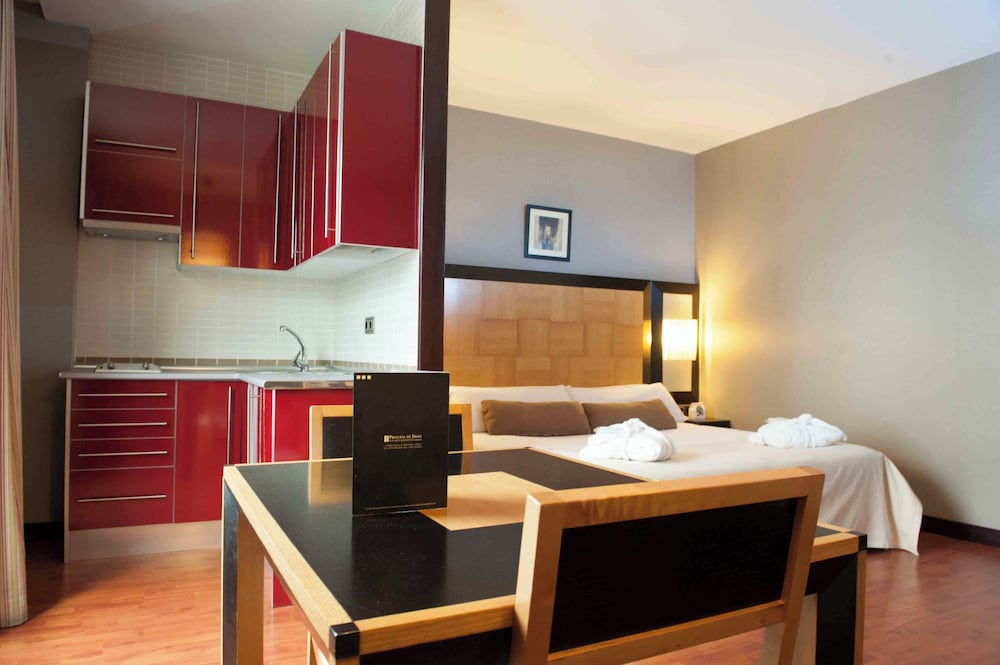 Premium Room - Photo 4